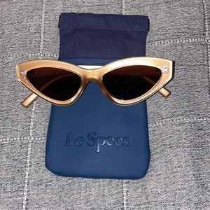 Le Specs synthcat Women’s sunglasses new without tags gold
